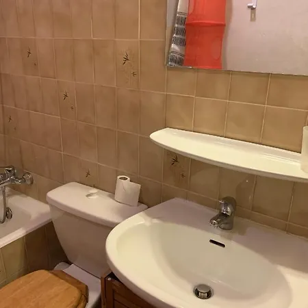 155 Piste Dans Mon Canape Apartman